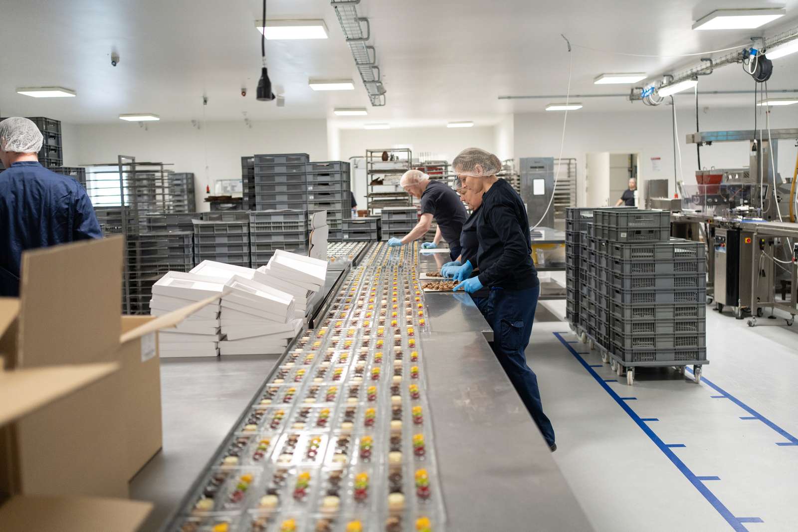 Kathrine Andersen Chokolade havde hjemme på en villavej i den lille by Vitten, indtil der blev bygget nye, moderne produktionsfaciliteter i Søften for fire år siden.