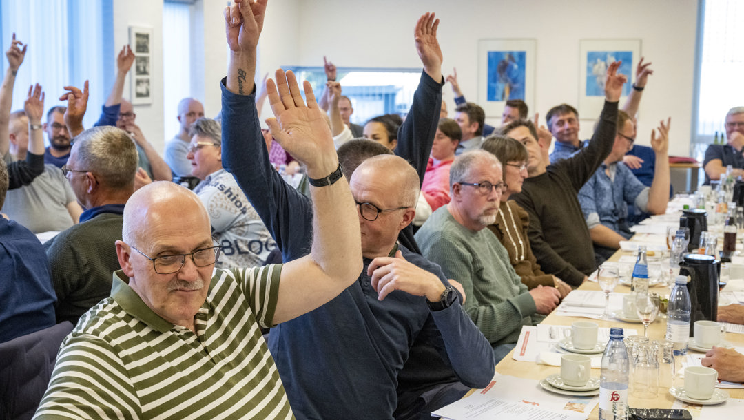 Steen Hartmanns sidste beretning blev vedtaget ved håndsoprækning og klapsalver