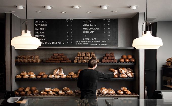 /media/hhccztyh/lagkagehuset-hylderne_1.jpg?rxy=0.45584558580038415,0.9537748485959125&width=680&height=420&v=1dca19603195370