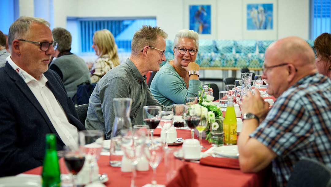 Der blev hygget, genopfrisket minder og uddelt gaver, da jubilarerne i Fødevareforbundet NNF MidtVestjylland holdt fest